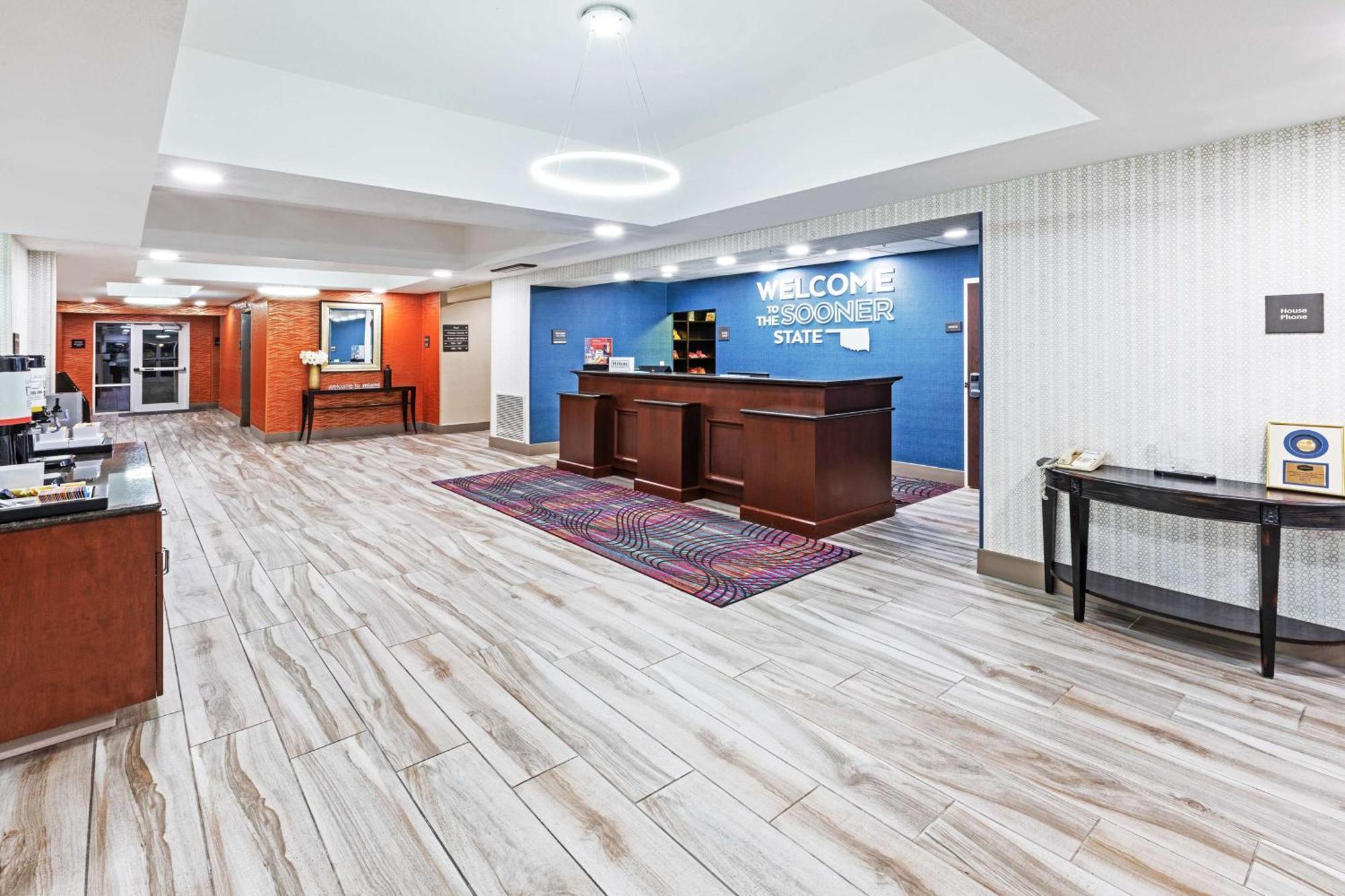 Hampton Inn Miami, Oklahoma מראה חיצוני תמונה